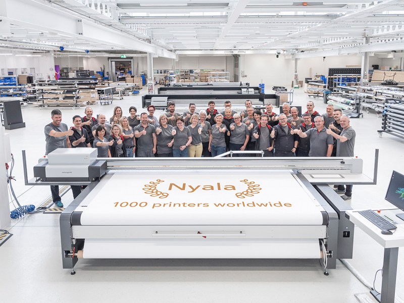 The swissQprint production team has celebrated a milestone at company headquarters in Switzerland: the thousandth Nyala machine, due to be finished and delivered in June.